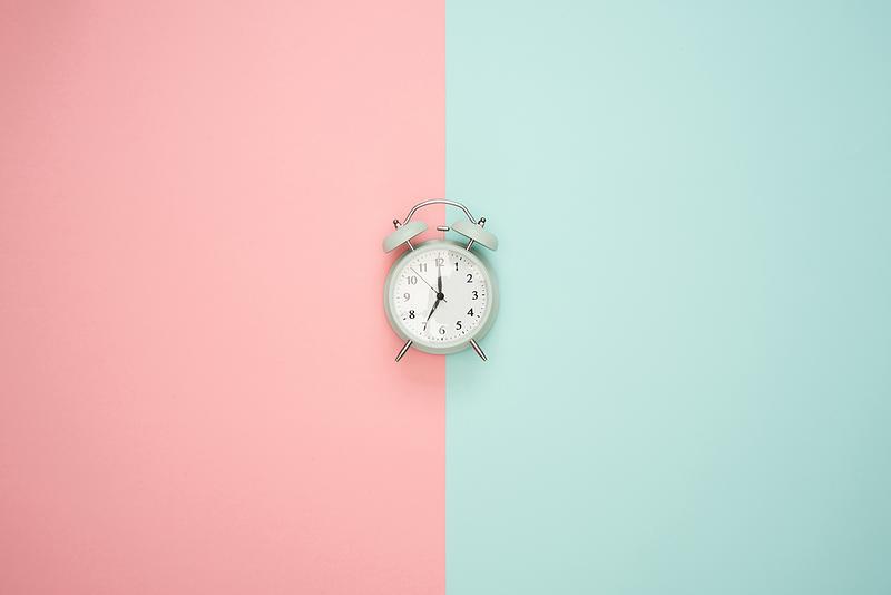 alarm-clock-art-background-1037993.jpg