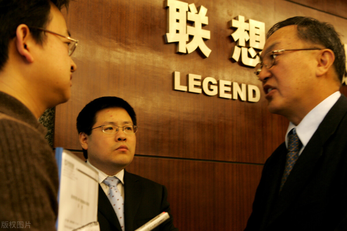 司马南手撕联想，撕掉了联想的一层遮羞布