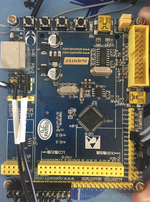 这里写图片描述