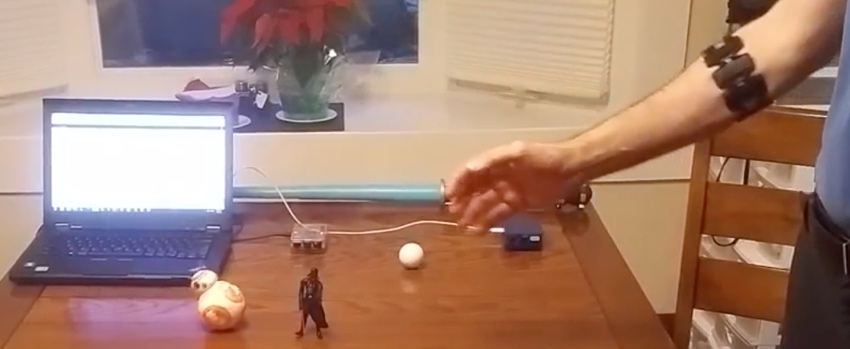 IBM Bluemix IoT手势-BB-8 Darth Vader Golfball Raspberry Pi和Myo Armband的视图