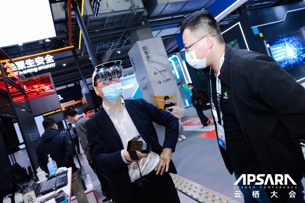 图5-展区掠影1.jpg 图5-展区掠影1.jpg