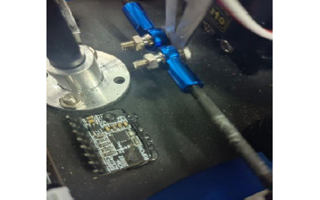 ▲ 图 3.2车模安装的陀螺仪