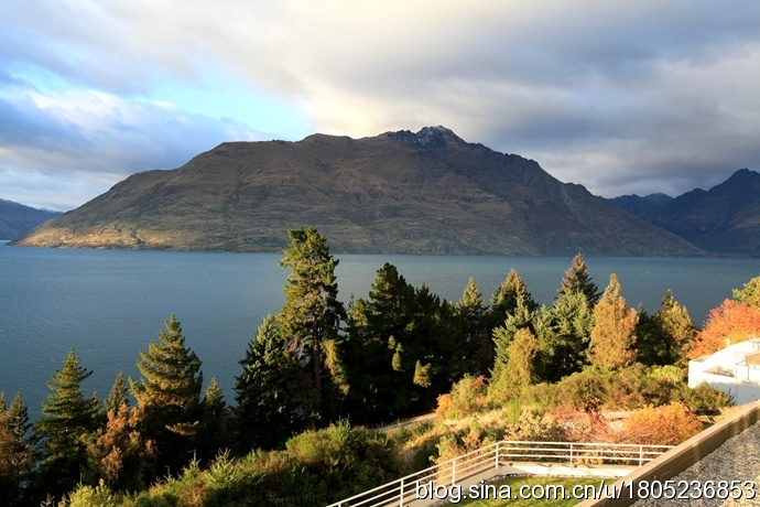 [转载]【纯净新西兰】漫步在童话小镇的秋天