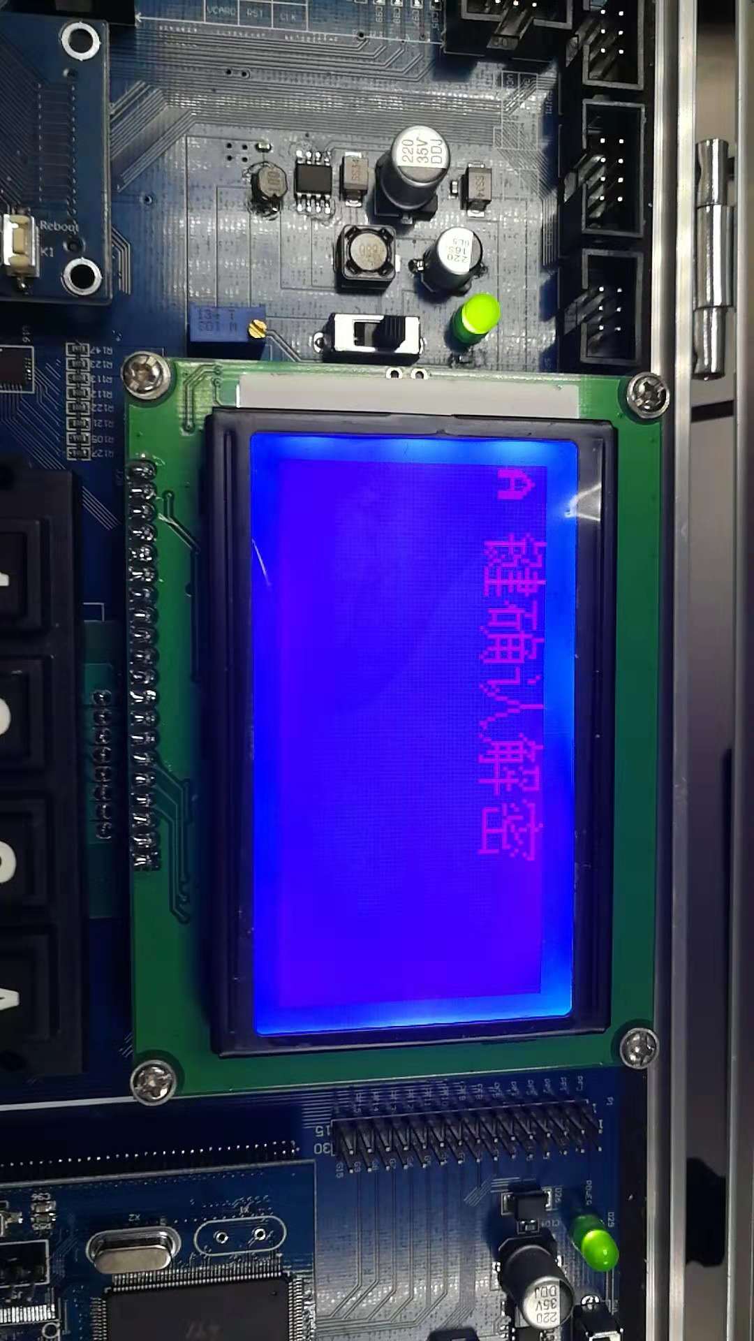1296580-20181104213500119-1311848756.jpg