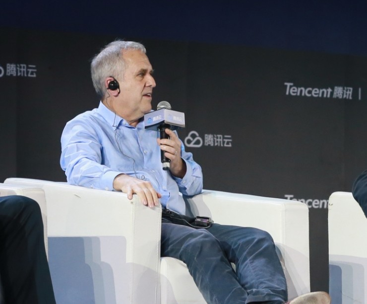 UC伯克利教授迈克尔·乔丹采访：人类对机器学习期待过高，机器学习的发展还应当更广阔