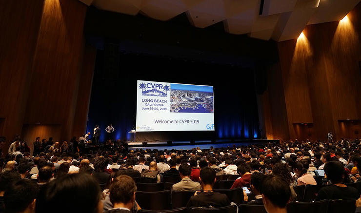 CVPR2019开幕与颁奖仪式：最佳论文完成不可能的任务，上万参会者共建全球化盛会