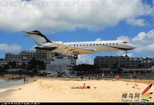 机场危险,请勿靠近 - 肥川 - 有妳 有我 有情 有钕 有钱 有电 机场危险,请勿靠近