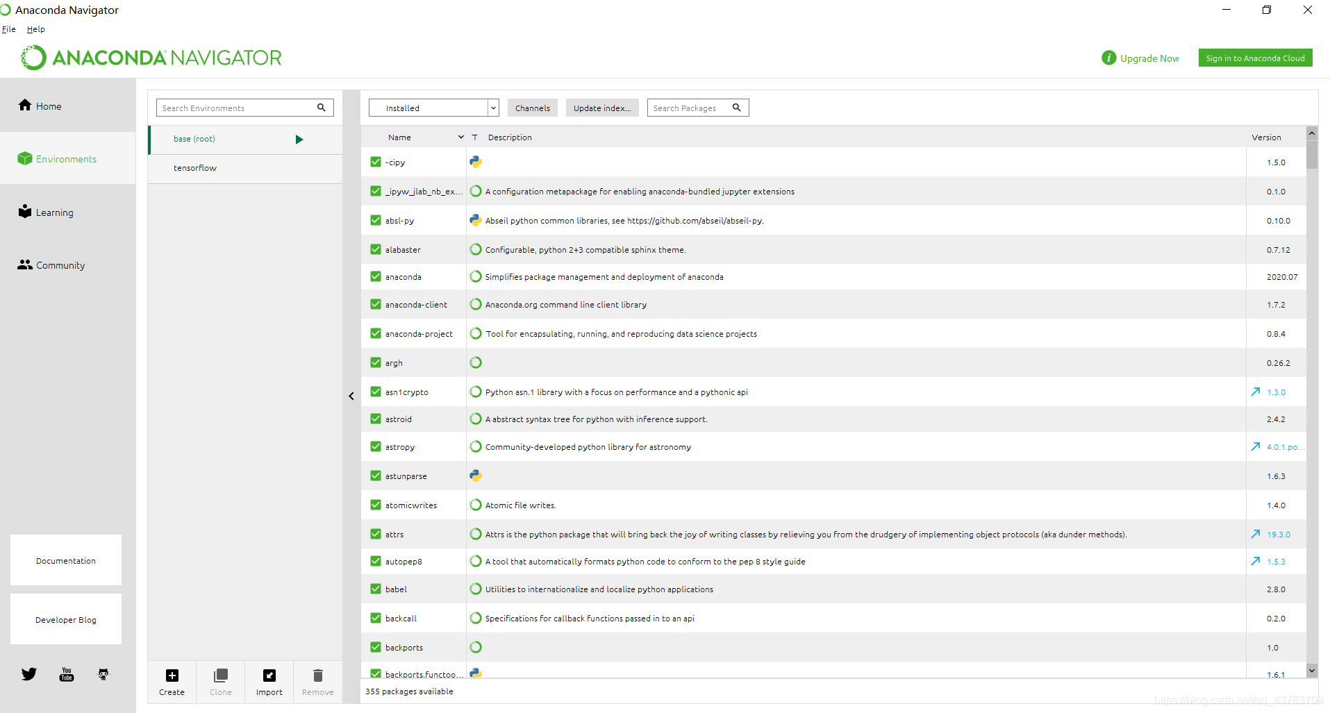 基础环境是base(boot)，tensorflow是自己创建的