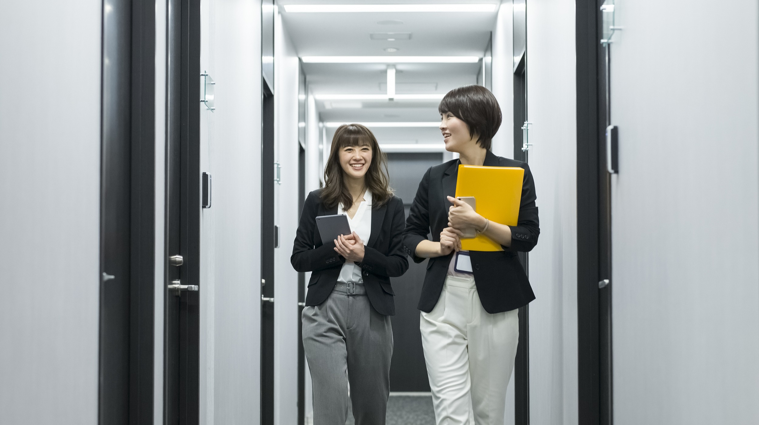 外包圆不了年轻人的大厂梦