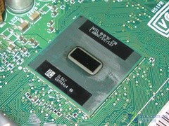 板载Atom处理器 上网专用主板低价到货
