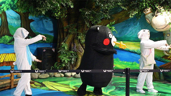 19c5075f32f0725367439cee92e93f92.gif