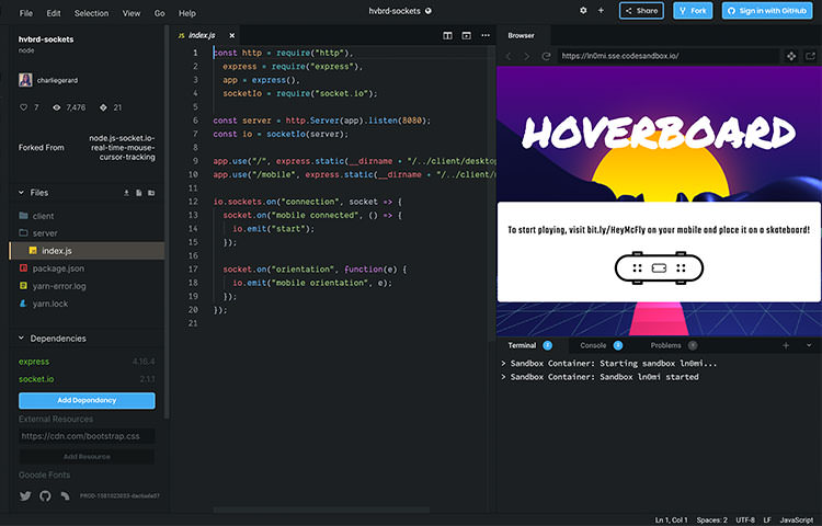 具有深色主题的Codesandbox游乐场界面