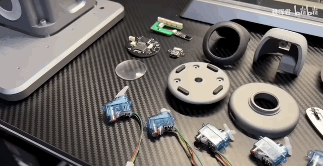 c9db21823dd18ca4b3d692ab1ff9873e.gif