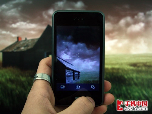 与苹果iPhone试比高! 魅族M8全球首测