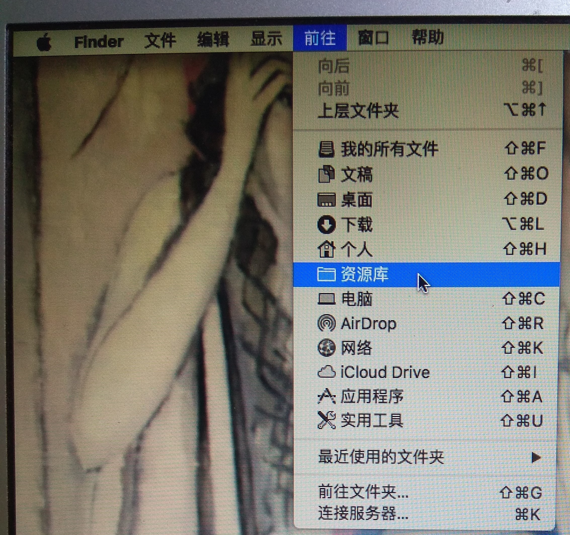 这里写图片描述