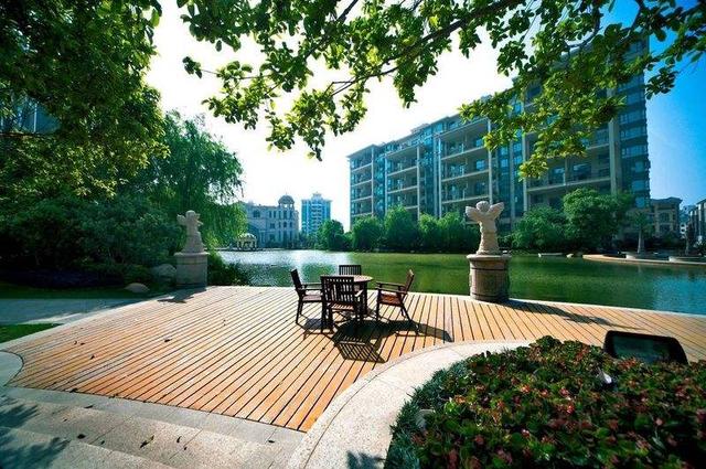 1ee9ad0d73574469ad7eb5459d97e3c7