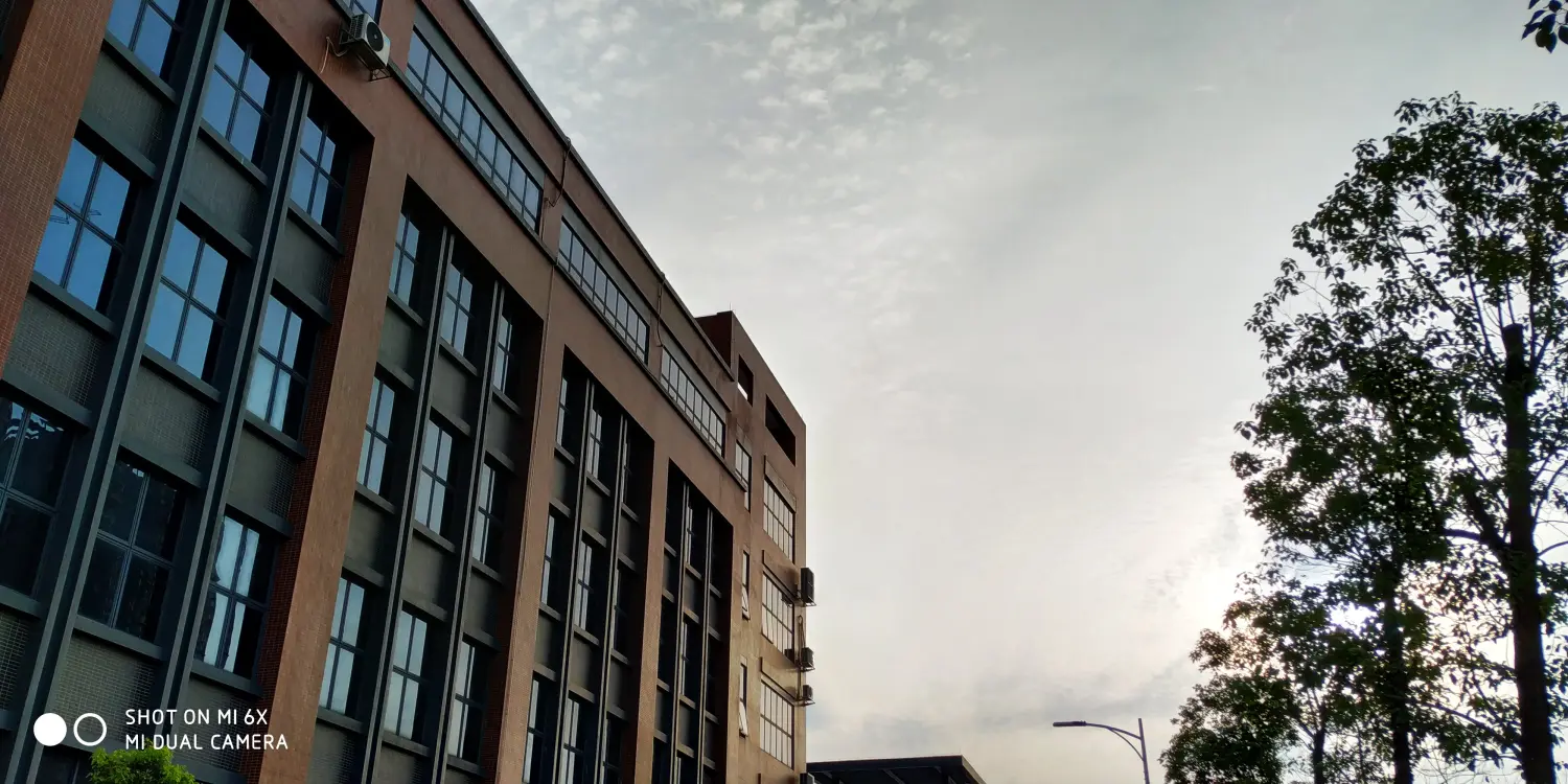 6710361-69e6ff8de86df43d.jpg