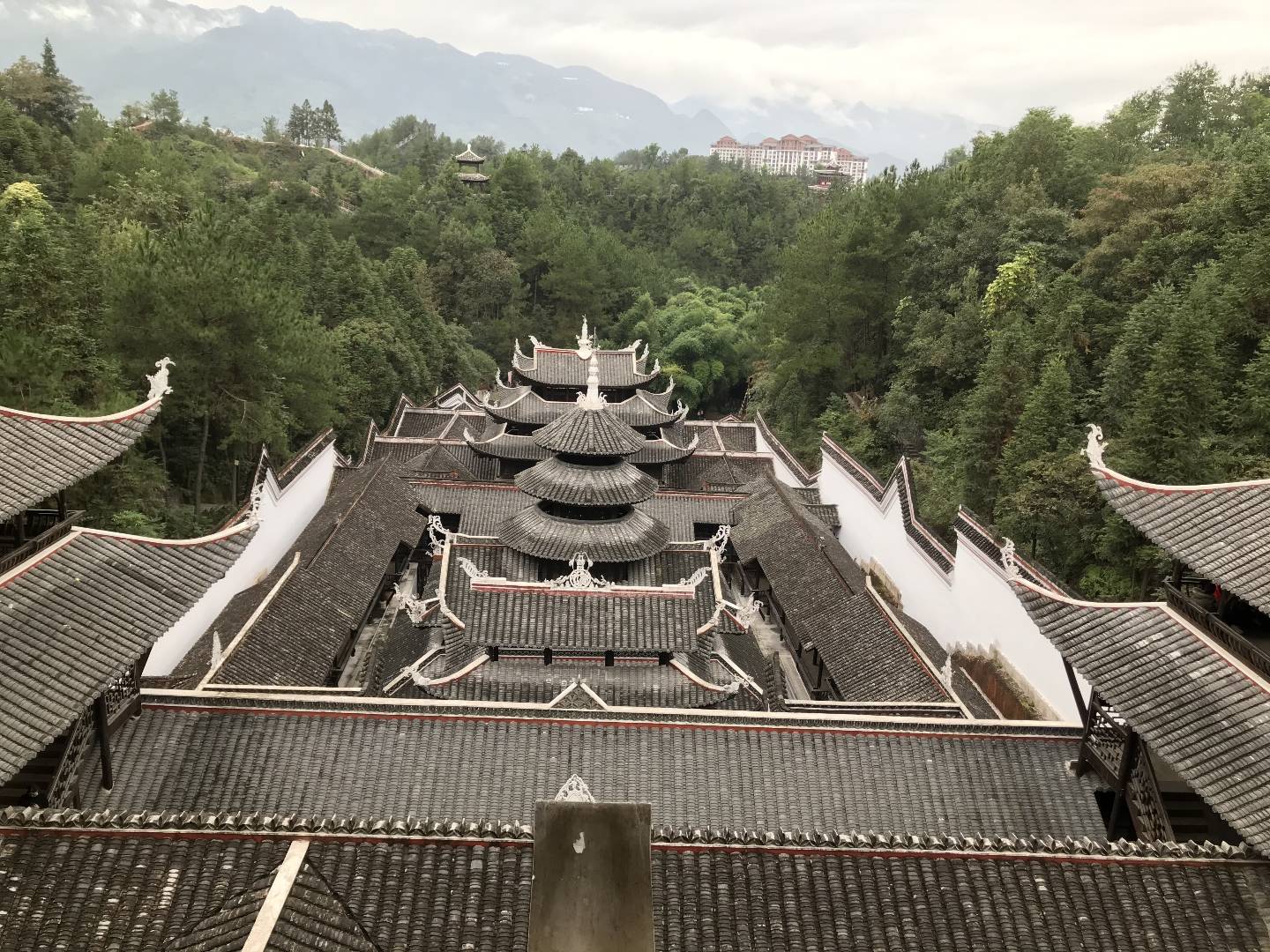 恩施土司城爬南方小长城