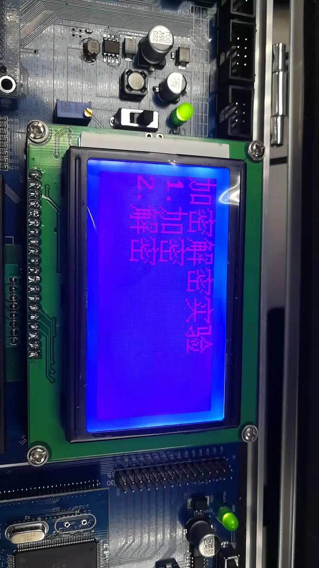 1296580-20181104213350135-2097246213.jpg
