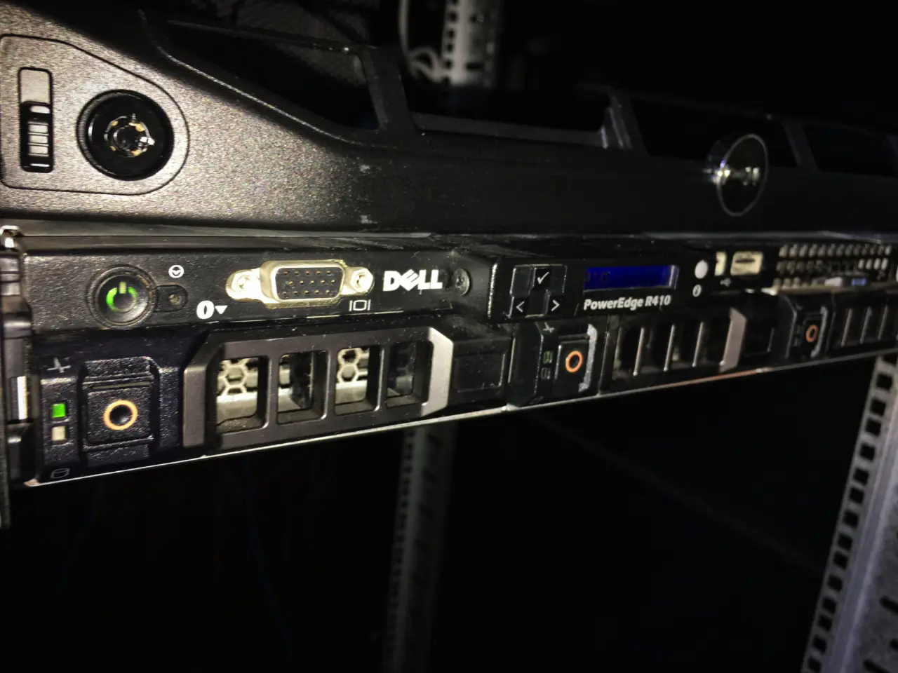 server sample.jpg