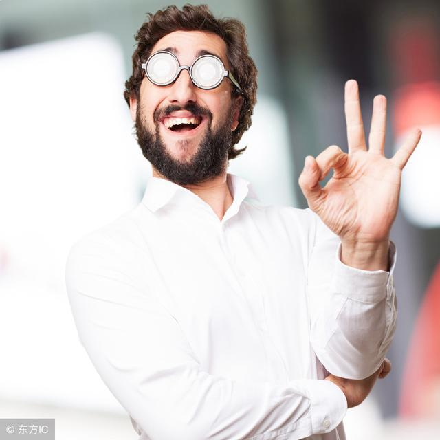 搞笑：一个黑客和一个电脑白痴的对话