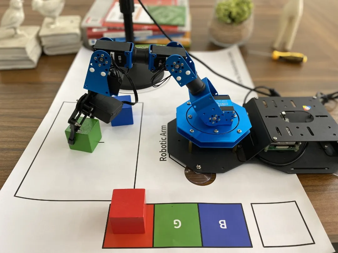 「开箱测评」AI智能视觉机械臂ArmPi