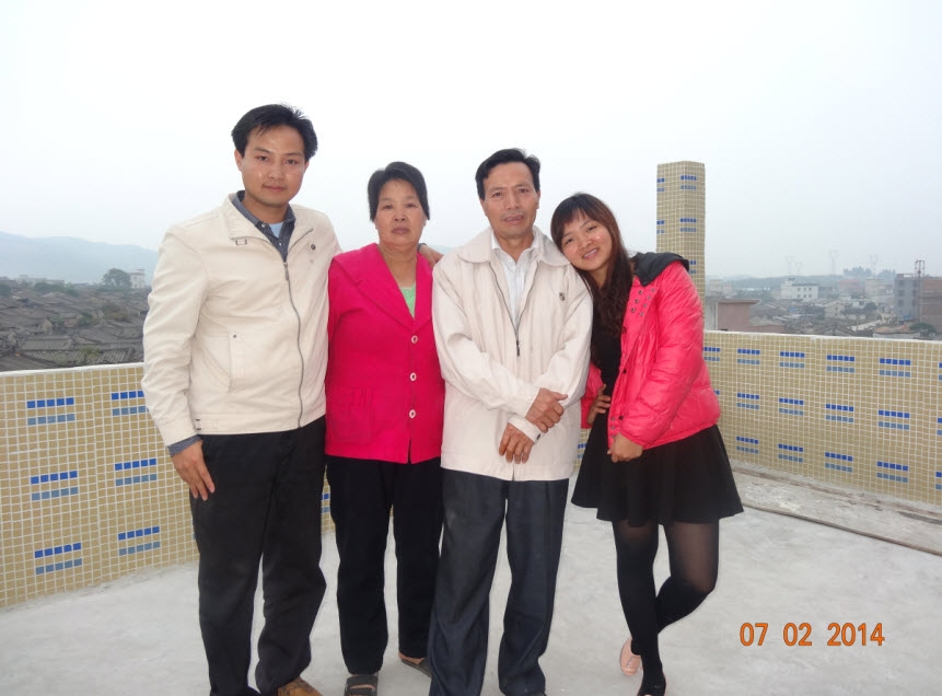 家人.jpg wKiom1MA1xiSsG6fAAN5CFS6JeI467.jpg