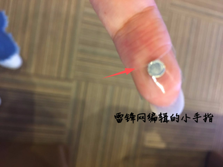 今天，我与植入9块芯片的生物黑客碰了碰指尖，还看到12岁男孩与盘古大牛的火花碰撞