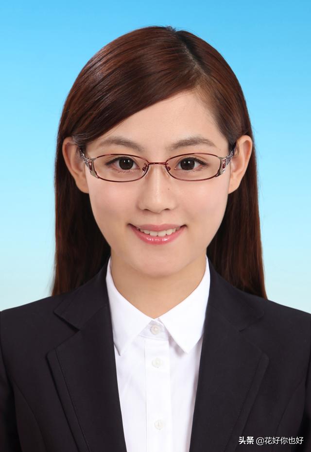 证件照排版软件_如何将一寸证件照片快速排版,定义好图案就可以了