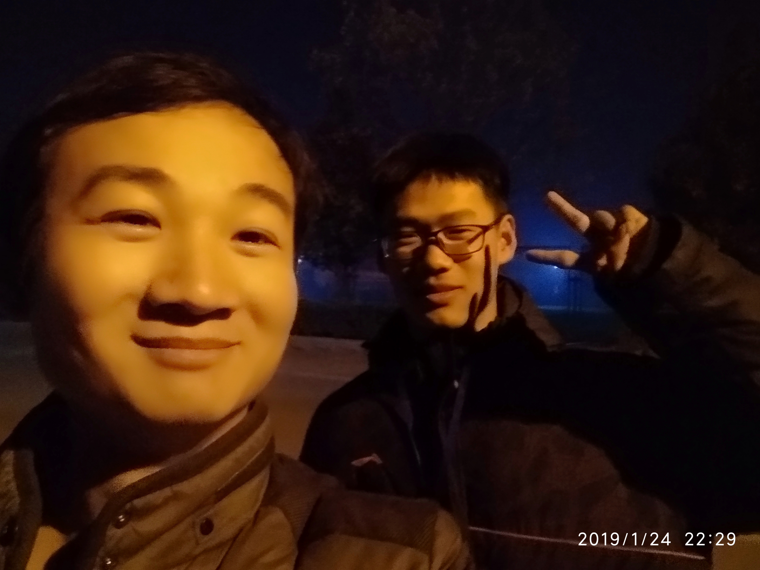 1391899-20190124230649947-1668224768.jpg