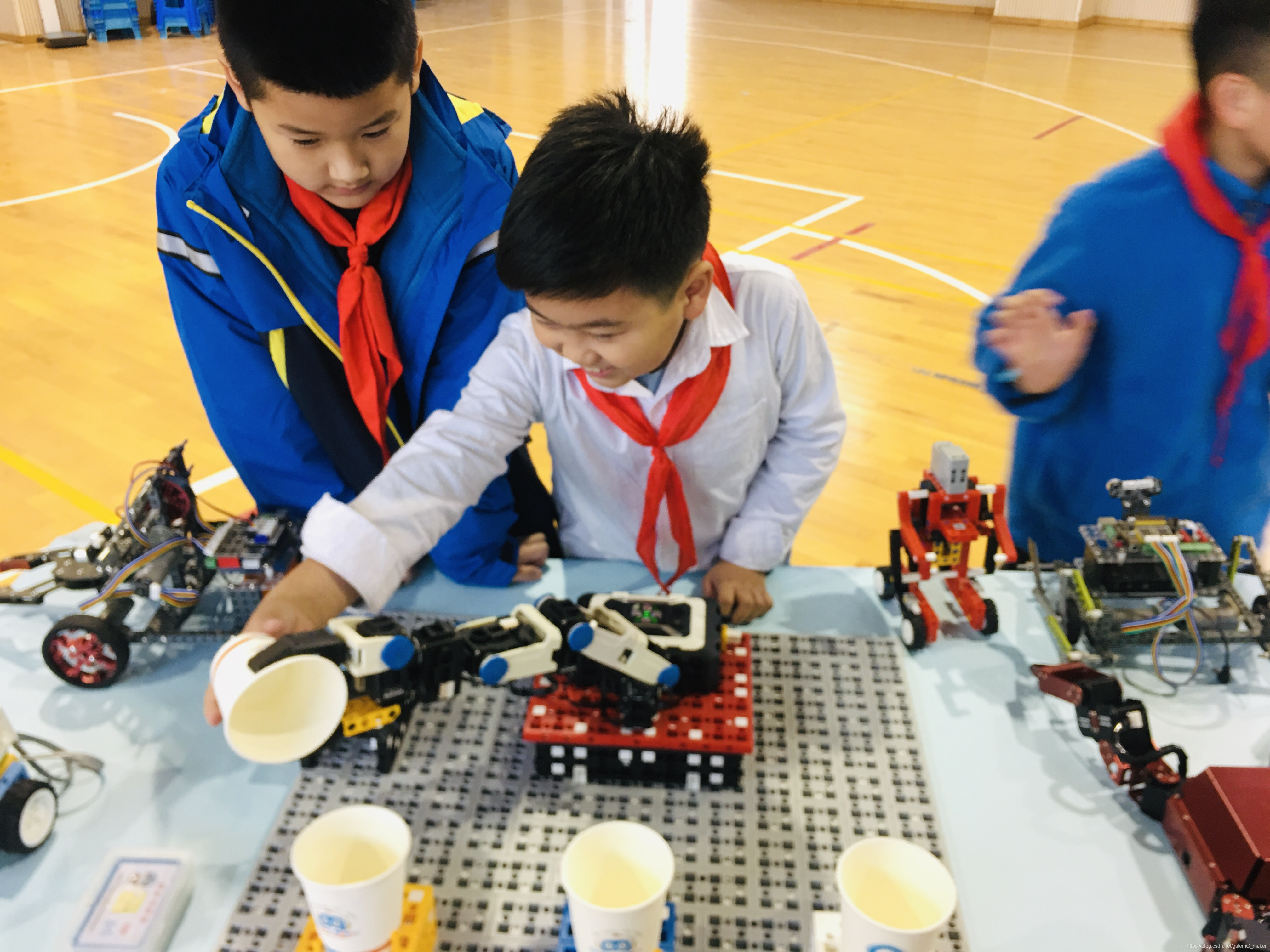 在这里插入图片描述