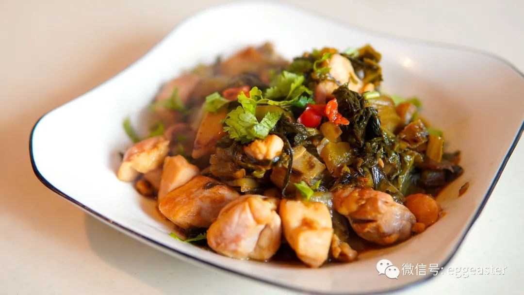 结果偏离_这道低油低盐的酸菜鸡腿是成功了,可结果有点偏离我的预想