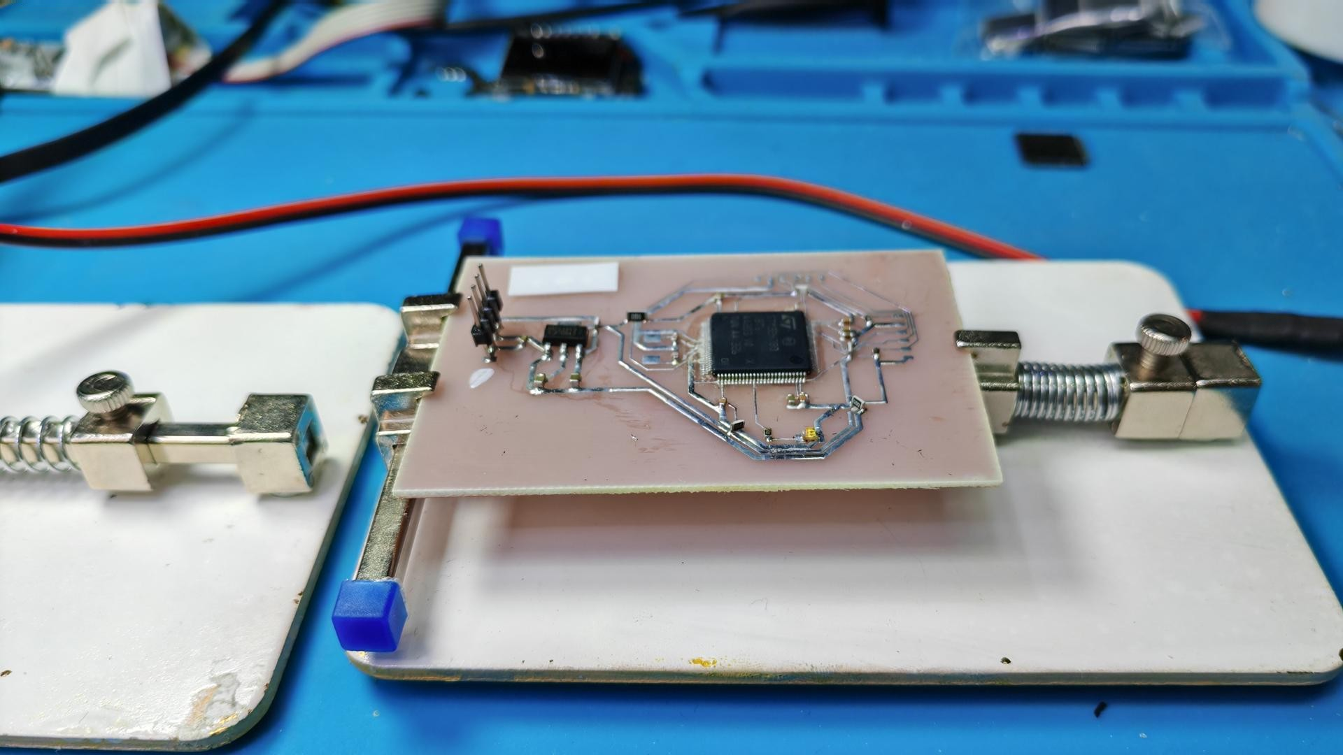 制作stm32h7b0vbtx实验电路板