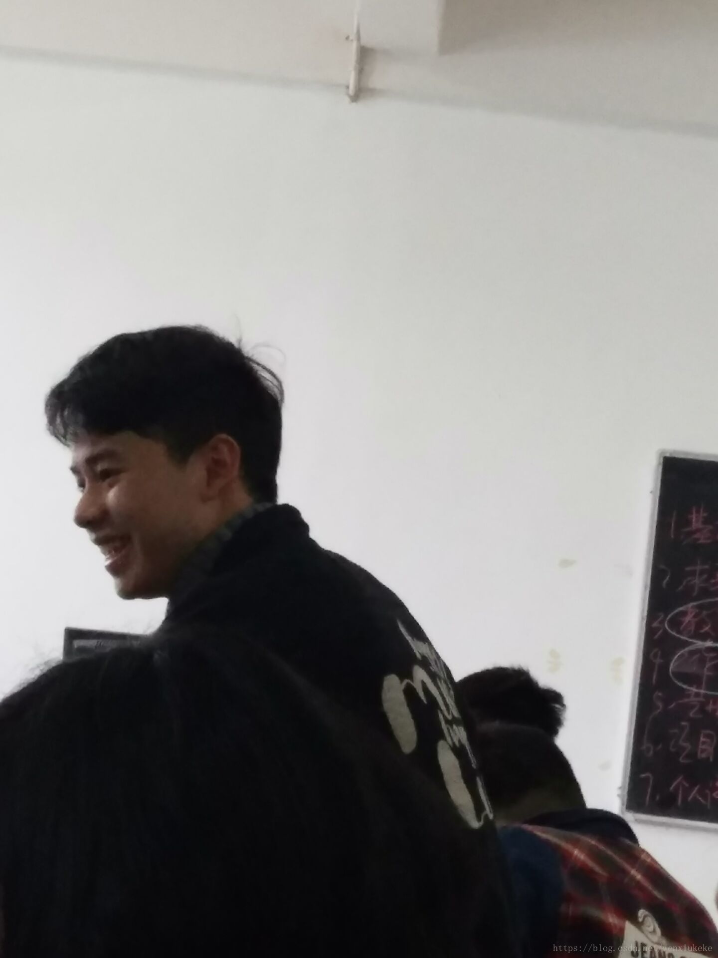]{![这里写图片描述
