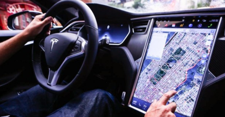 特斯拉Autopilot V8.1系统如约升级，激活部分缺失功能