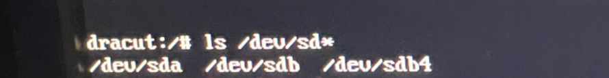服务器使用U盘安装linux CentOS操作系统报错Warning：dracut-initqueue timeout-starting timeout scripts