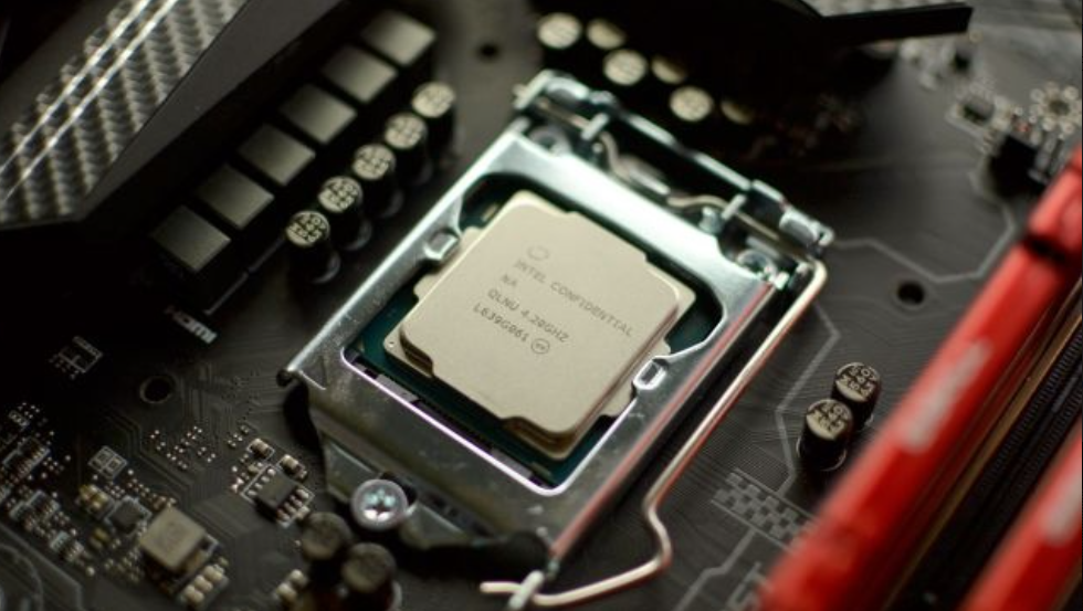 英特尔:芯片巨头的技术演进、优劣解析与全场景产品对比 _intel 七十n年代在外设领域的拓展和挑战-CSDN博客