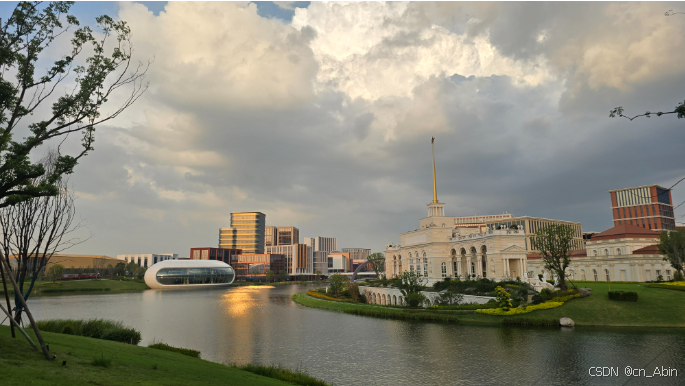 在这里插入图片描述