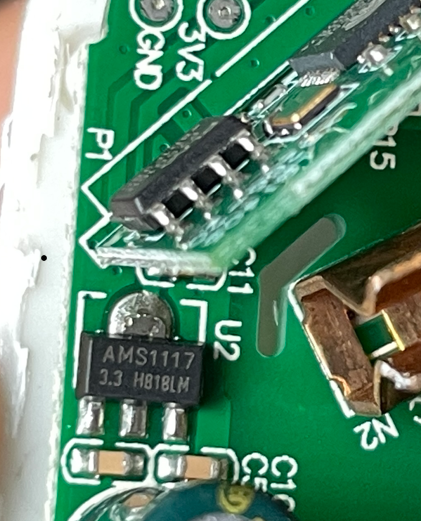 AMS1117-3.3
