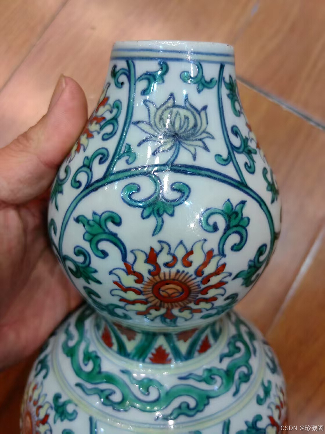 明嘉靖斗彩缠枝莲纹葫芦瓶，作为中国古代瓷器艺术的瑰宝-CSDN博客