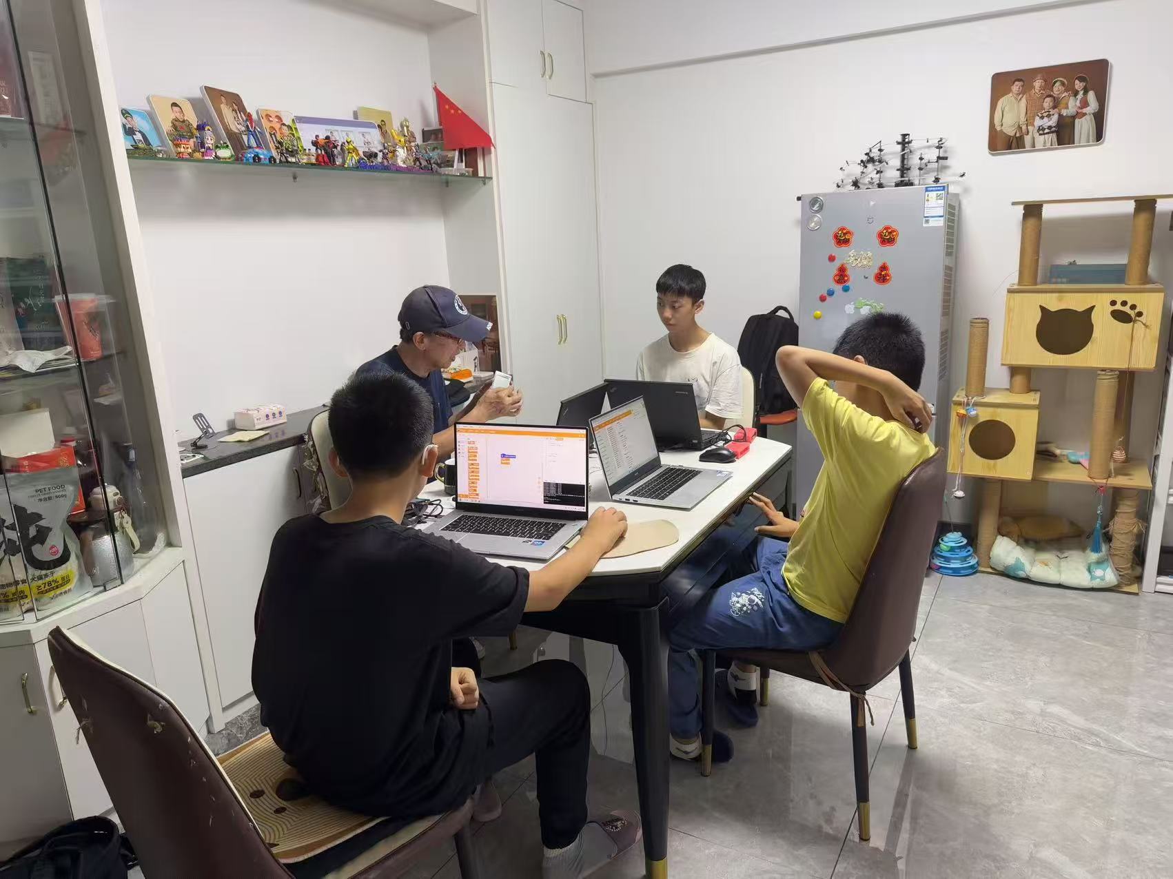 在这里插入图片描述
