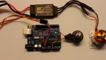 【花雕学编程】Arduino BLDC 之基于PID控制的关节角度闭环机器人