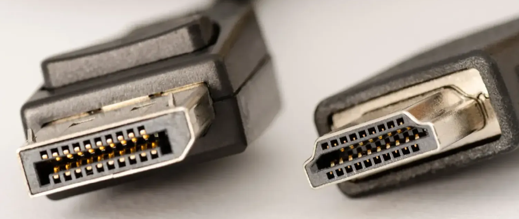 Display Port端口和 HDMI 端口