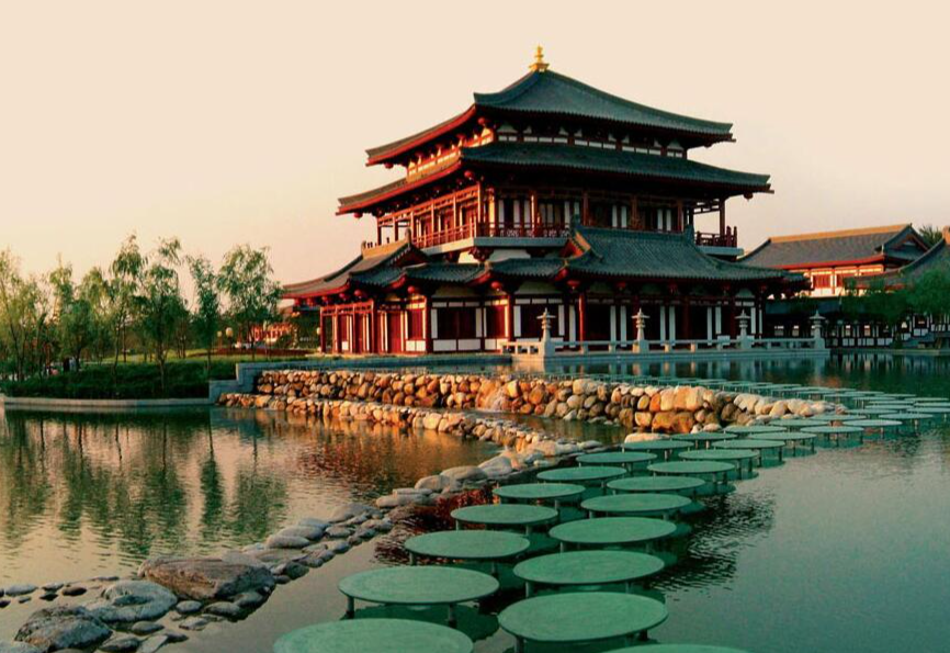 中国景点介绍：大雁塔・大唐芙蓉园（西安的盛唐印记与文旅双璧）_大鹰塔里都有什么风景-CSDN博客