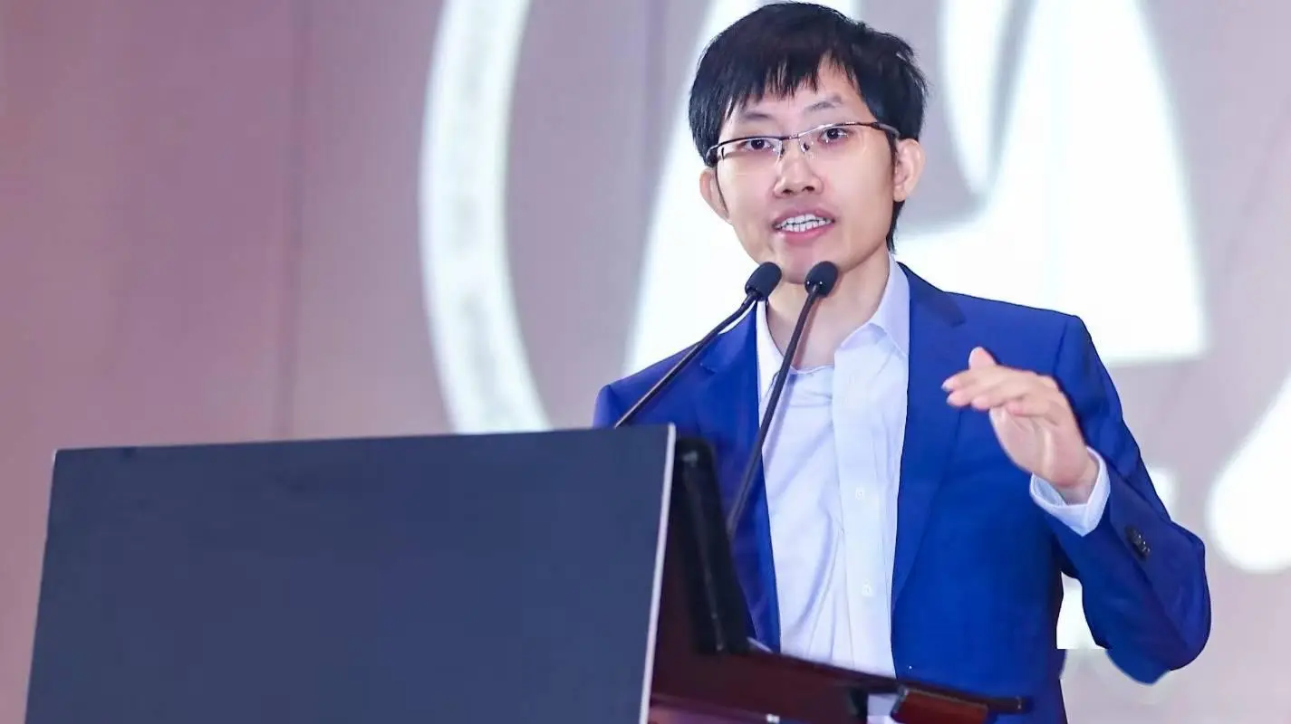 第二章-AIGC入门-AIGC工具全解析：技术控的效率神器，DeepSeek国产大模型的骄傲（8/36）