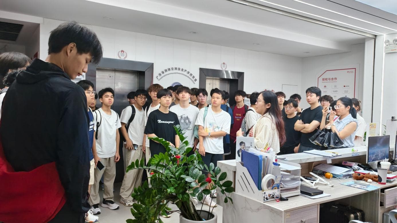 学生参观实践教学基地情况
