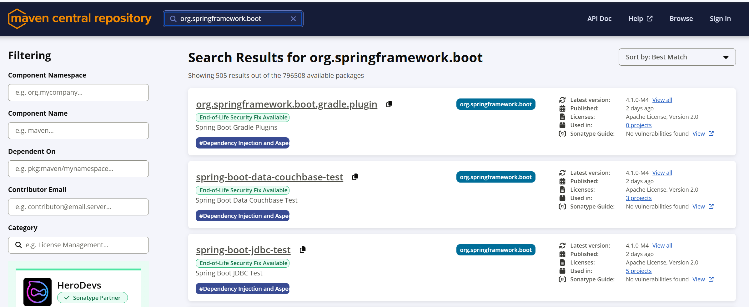 在Maven Central Repository中搜org.springframework.boot
