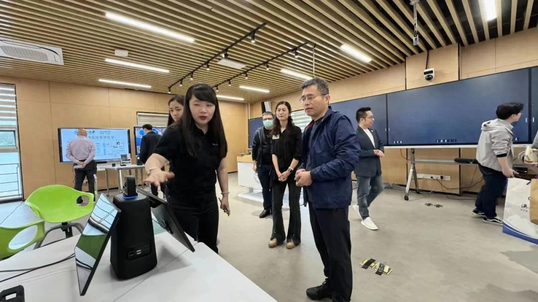 看到科技联合浙江大学和钉钉打造AI互动智慧教室,赋能全场景教学_钉钉 大学教学-CSDN博客