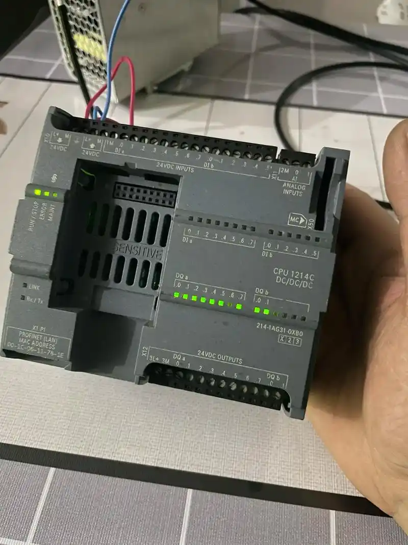 基于S7-200 PLC和组态王组态双容水箱液位控制系(设计源文件+万字报告+讲解)（支持资料、图片参考_相关定制）_文章底部可以扫码-CSDN博客