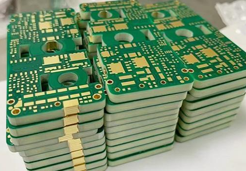 PCB堆叠过孔基础认知:定义、结构与核心价值_stacked+via-CSDN博客